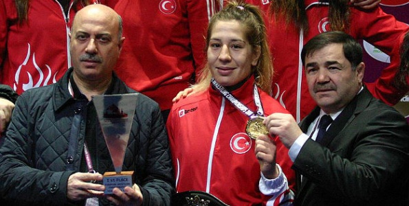 Avrupa Güreş Şampiyonası'nda Adar ve Demirtaş'tan altın madalya