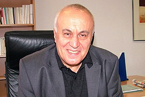 *** ''Mavi kart önceliği Türklerin olmalı''