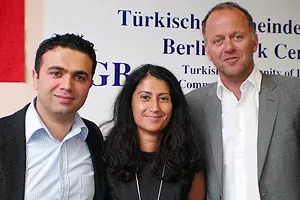 ***  Cemaatten hukukçular atağı