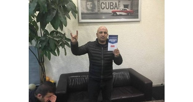 Küba resimli Bozkurt işreti sosyal medyada alay konusu oldu