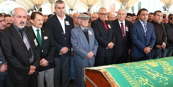 Mithat Bayrak'ın cenazesi toprağa verildi