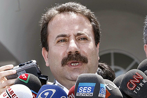 *** Akman'ın üyeliği devam ediyor