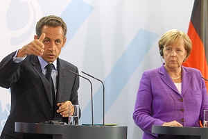 *** Sarkozy, Berlin'de Merkel ile görüştü