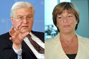 *** Steinmeier, Schmidt'e arka çıktı