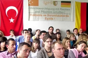 *** Türk Toplumu üniversitelileri buluşturdu
