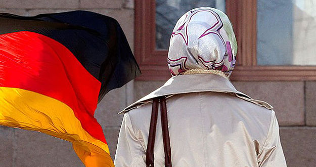 AYM, Berlin eyaletinin başörtüsü konusundaki temyiz müracaatını reddetti