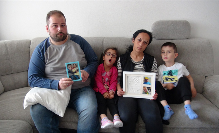 Almanya'daki Türk aile bebeklerini geri istiyor
