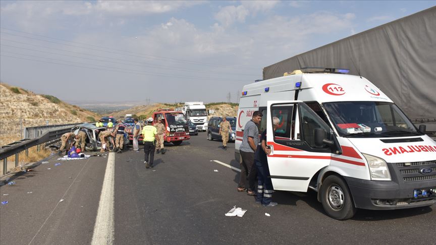 Bayram tatilinde trafik kazalarının acı bilançosu: 52 ölü, 427 yaralı