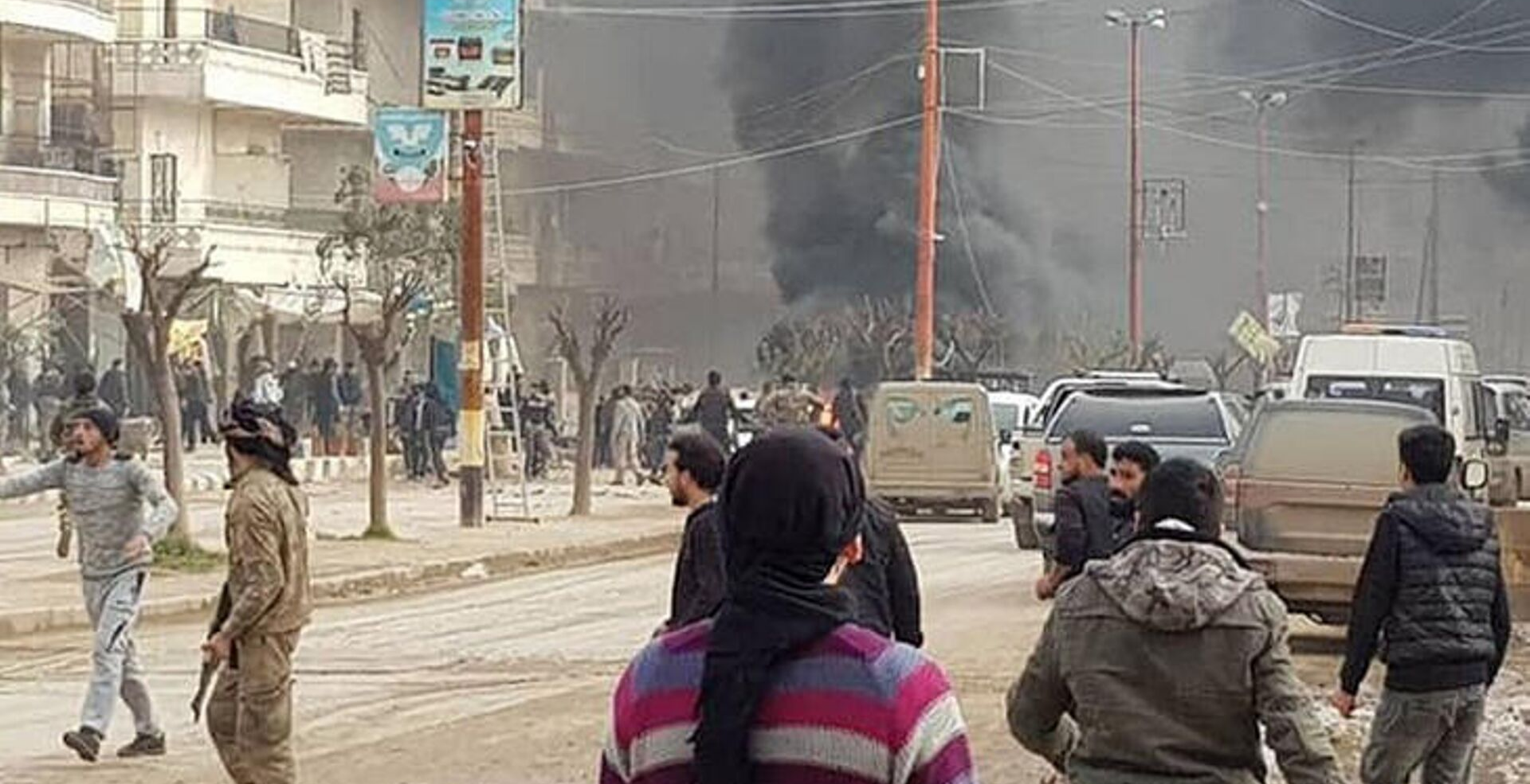 Afrin'de bomba yüklü araç saldırısı: 5 ölü, 11 yaralı