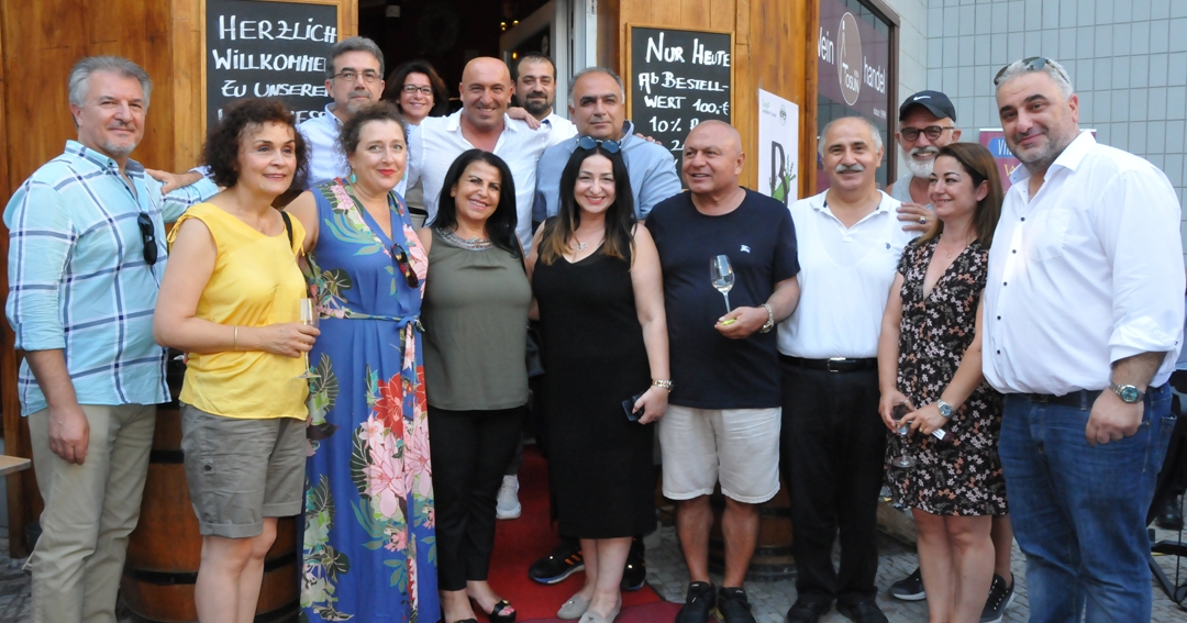 Ahmet Tosun “Vin Tosun “Şarap evinde Uluslararası Şarap Fuarı düzenledi
