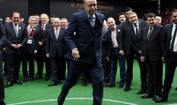 Erdoğan, TFF'yi eksiksiz olarak Saray'a çağırdı