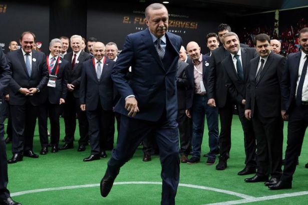 Erdoğan, TFF’yi eksiksiz olarak Saray’a çağırdı