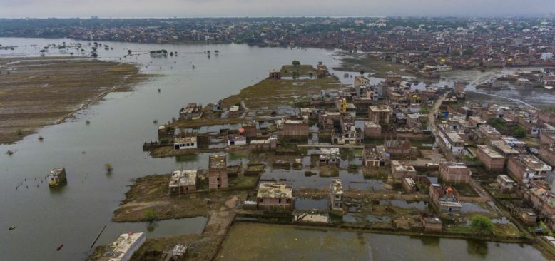 Hindistan'da Muson Yağmurları 113 Kişinin Ölümüne Neden Oldu