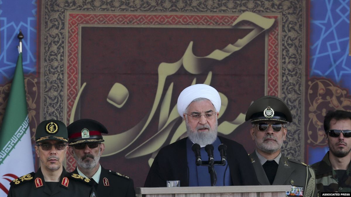 Ruhani'den 'Yabancı Güçler Bölgeden Uzak Dursun' Uyarısı