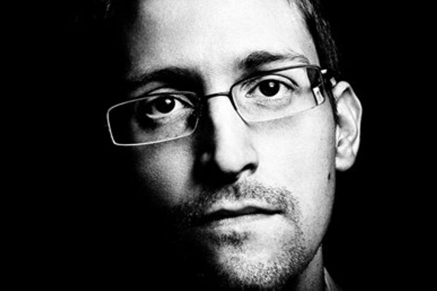 Snowden: ABD, kitabıma satışa çıkar çıkmaz dava açtı