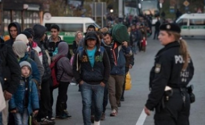 Almanya’da mültecilere 6 ayda 609 saldırı