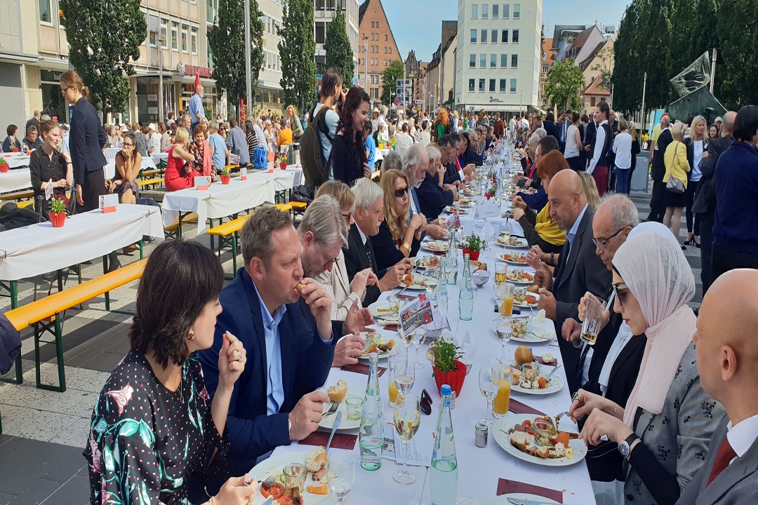 Nürnberg’de barış sofrası kuruldu