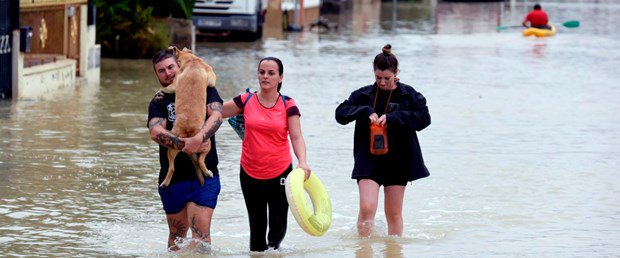 İspanya'da şiddetli yağıştan 6 kişi yaşamını yitirdi