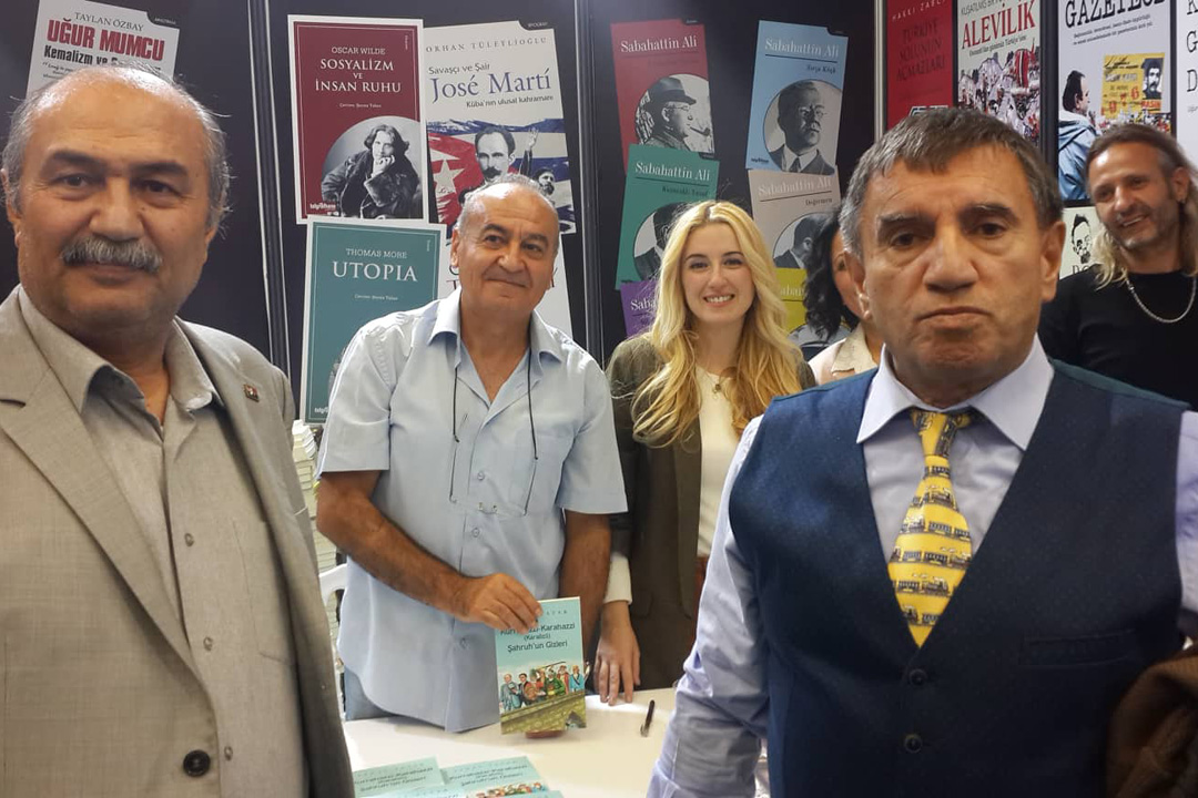 Vedat Tatar ilk eserini Ankara Kitap Fuarı’nda tanıttı