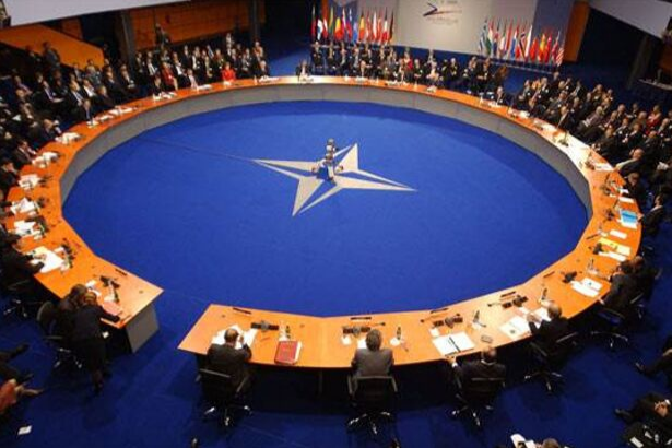 Almanya'dan NATO'yu etkileyecek karar: ABD ile aynı katkıyı verecek