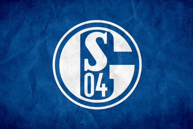 Schalke'den Türk futbolcularına 'asker selamı' uyarısı