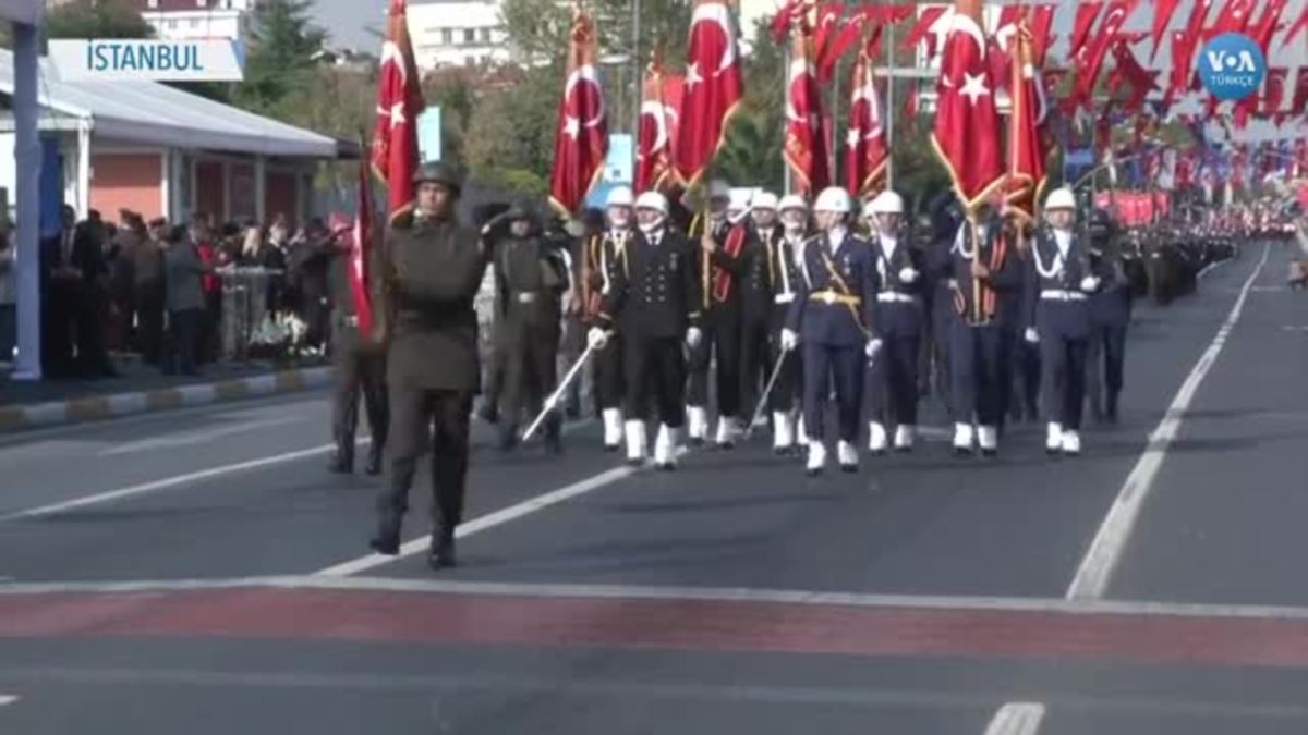 Vatan Caddesi’nde Coşkulu 29 Ekim Kutlaması