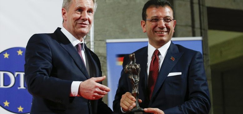 İmamoğlu'na, Berlin`de Kybele Dostluk Ödülü verildi