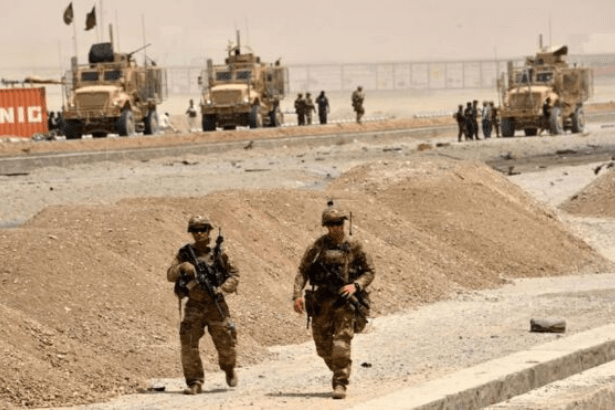 ABD konvoyu Afganistan'da saldırıya uğradı