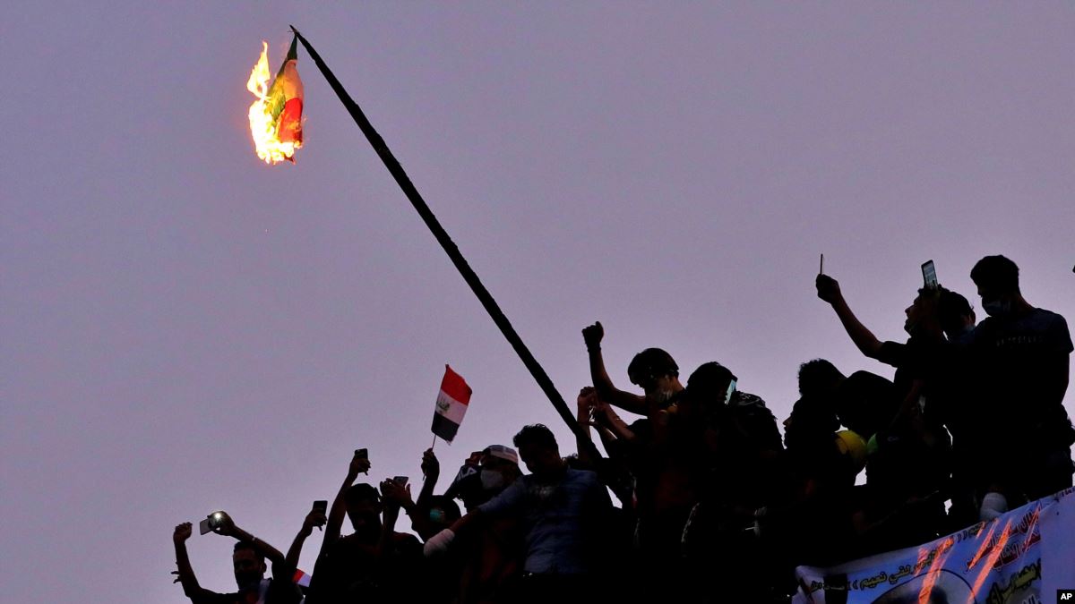 AP: ‘Irak ve Lübnan’daki Protestolar İran’ın Nüfuzunu Tehdit Ediyor’