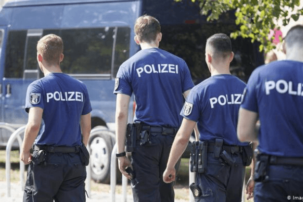 Almanya'da IŞİD operasyonu: 2'si Türk 3 kişi gözaltına alındı