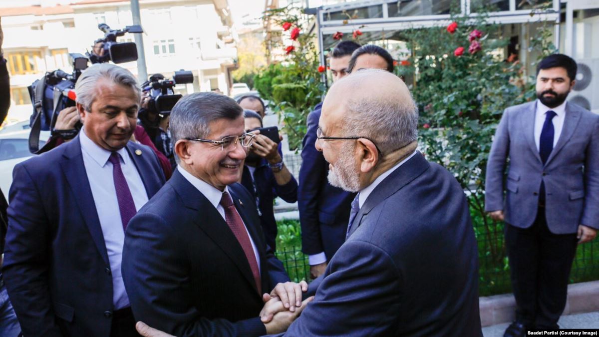 Davutoğlu: ‘Babacan’la dostuz ama Ortak Parti Olmadı’