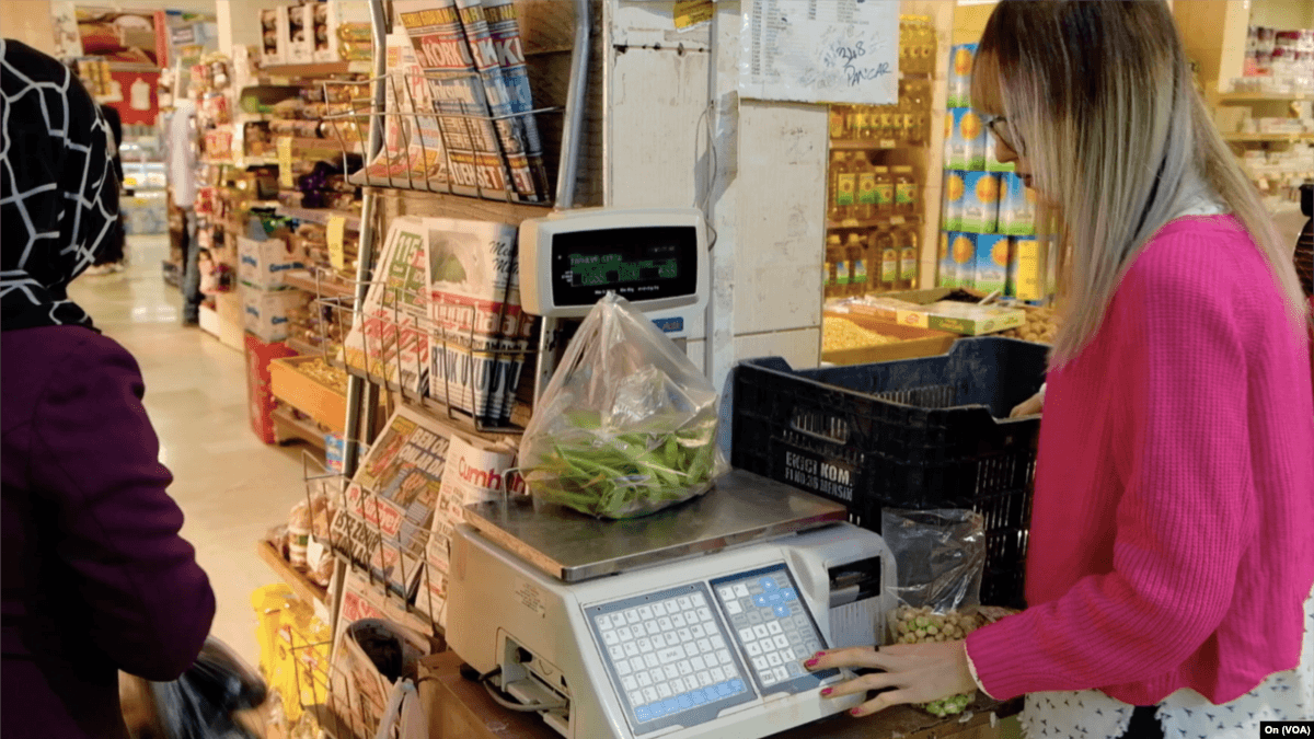 Mersin'de Dar Gelirlilere Halk Kart’la Ücretsiz Alışveriş