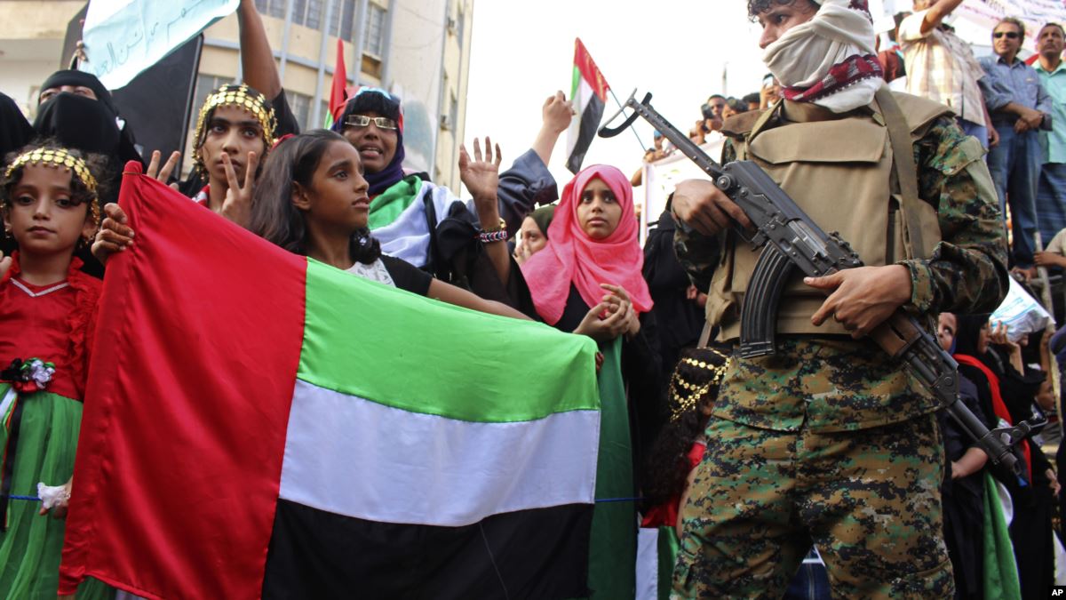 Yemen Hükümeti Yetkilileri Aden’e Geri Döndü