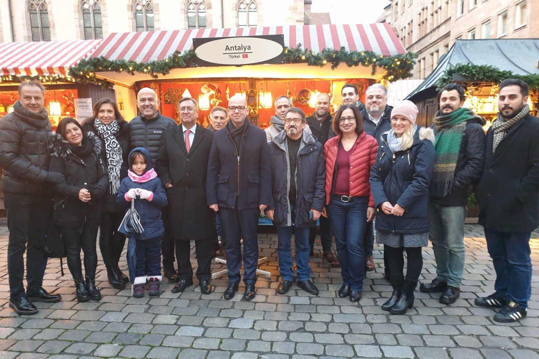 Dört asırlık dünyaca ünlü Nürnberg Noel Pazarı açıldı