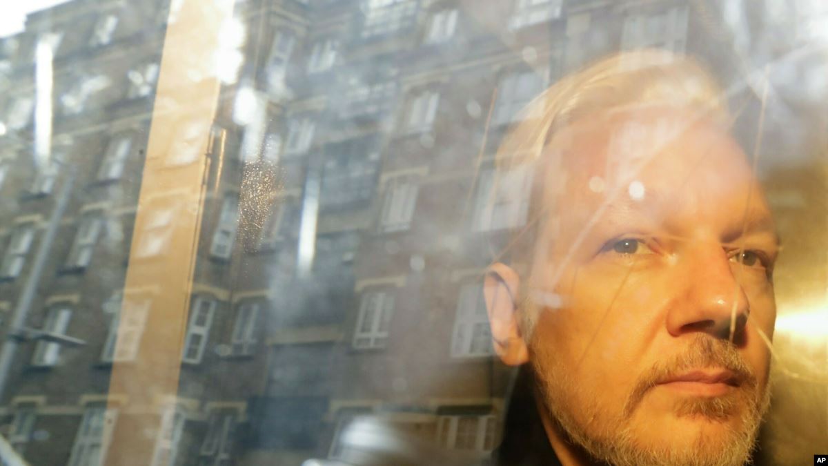 İsveç Assange Hakkındaki Tecavüz Suçlamasını Düşürdü