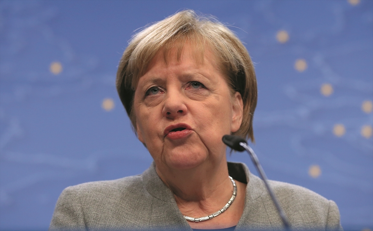 Başbakanı Merkel: “Şirketler nitelikli iş gücü sorunu yaşıyor”