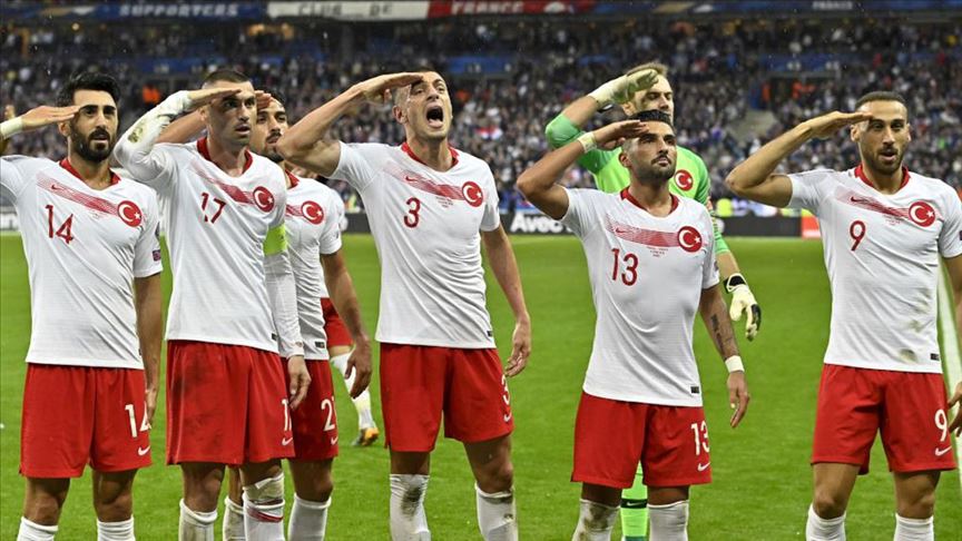 UEFA’dan A Milli Takım’a ‘asker selamı’ cezası