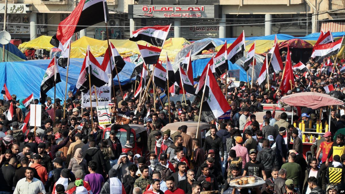 Bağdat’ta Protestoculara Silahlı Bıçaklı Saldırı