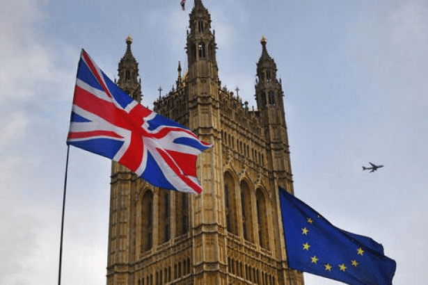Brexit anlaşması Avam Kamarası'nda kabul edildi