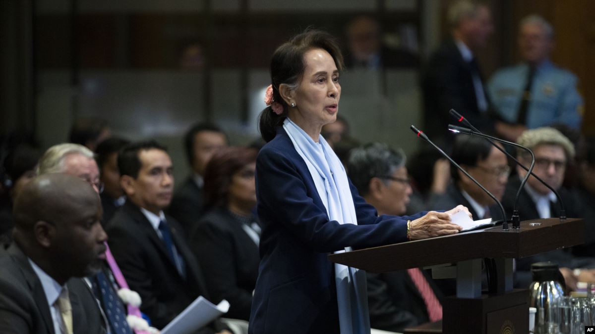 Myanmar’ın Nobel Barış Ödüllü Lideri Soykırım İddialarını Reddetti
