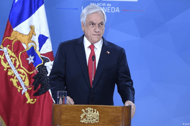 Şili’de Piñera referandum çağrısını imzaladı