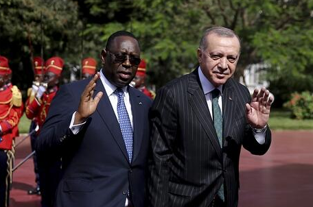 AKP’li Erdoğan, İdliblilere briket konut vaat etti