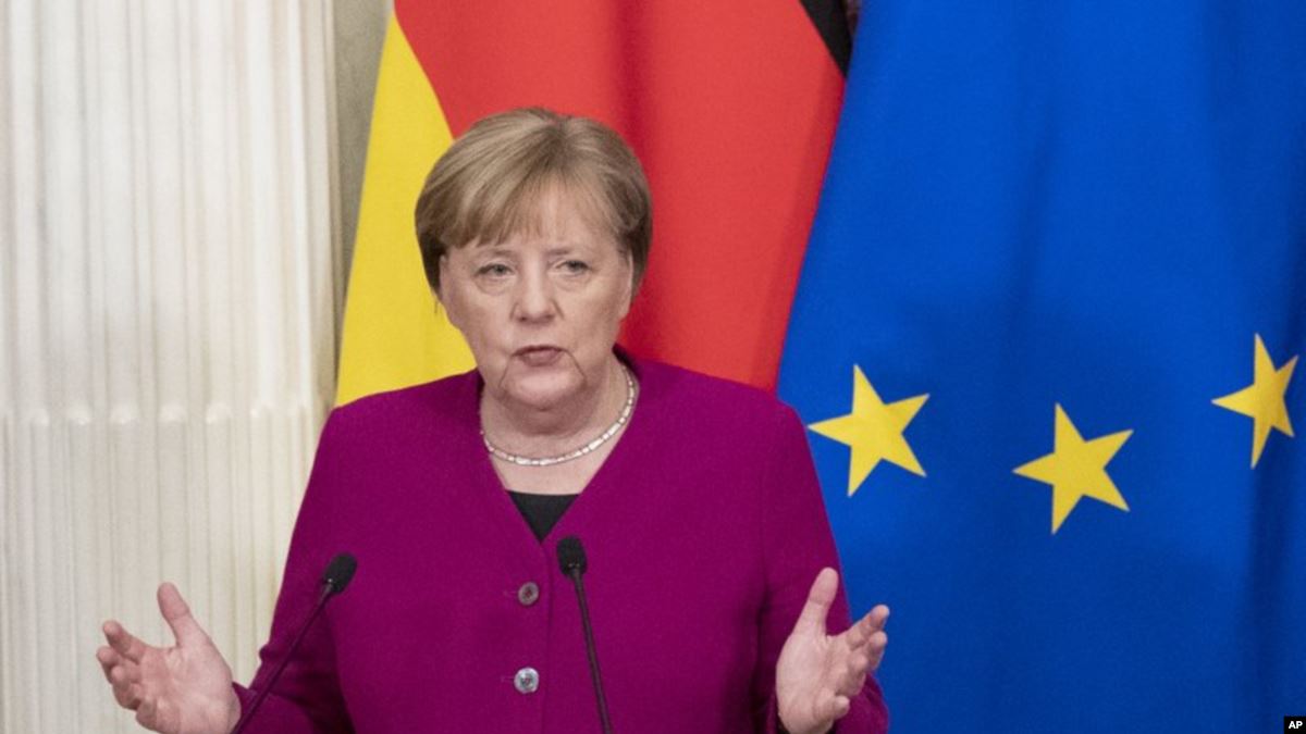 Merkel: 'Erdoğan Mültecileri Kullanmamalı'