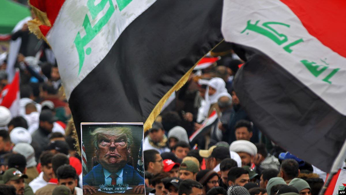 Bağdat'ta Halk ABD Karşıtı Protesto İçin Sokakta