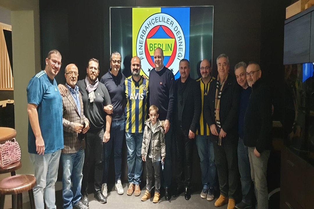 Berlin Fenerbahçeliler Derneği'nden Hotel Maritim'de muhteşem Balo