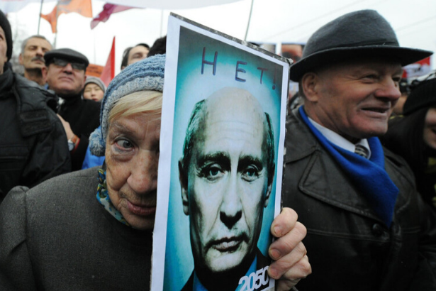 Emeklilik reformu: Putin’in dostları bile çil yavrusu gibi dağıldı