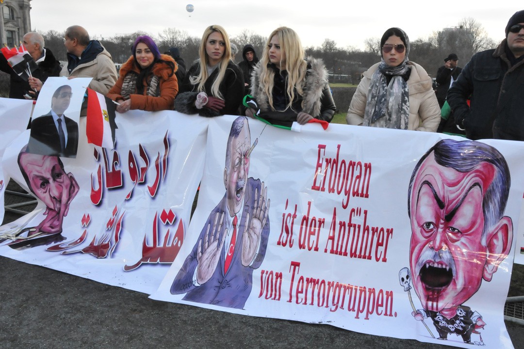 Berlin’de Libya konferansı protesto edildi