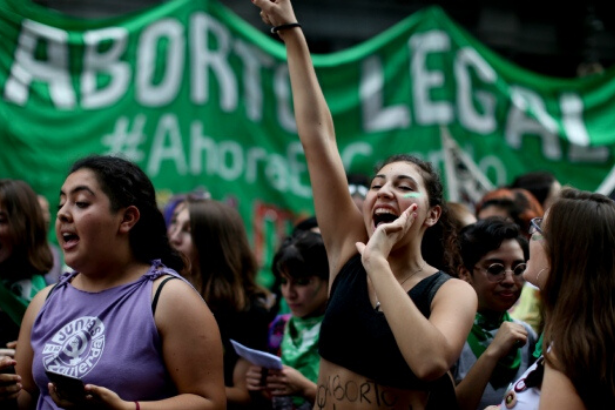 Arjantin kürtajı yasallaştırmak için adım atacak