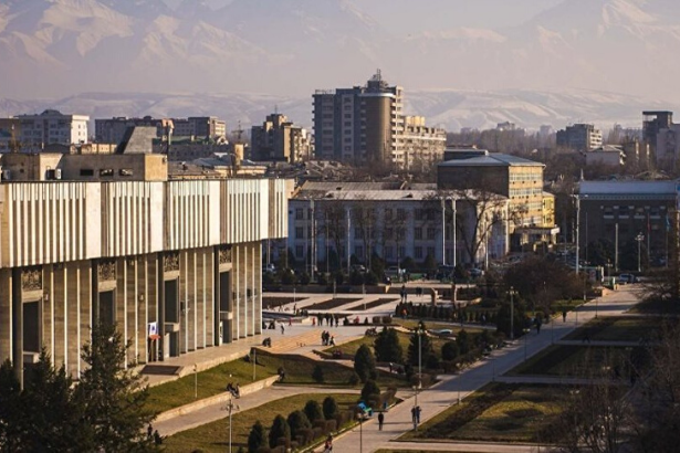 Kırgızistan, Çin ile kara sınır kapısını kapattı