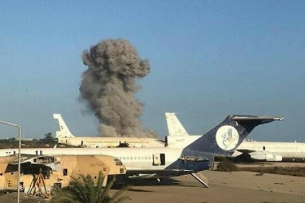 Libya’daki Mitiga Havalimanı bombardımandan dolayı trafiği askıya aldı